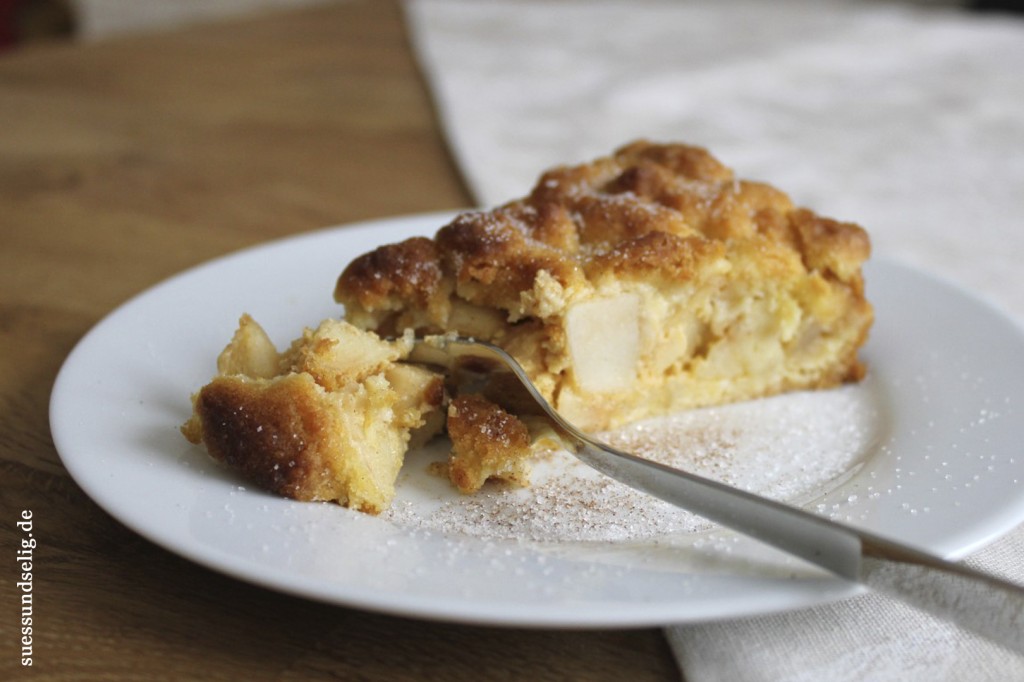 Apfel-Streuselkuchen mit Pudding