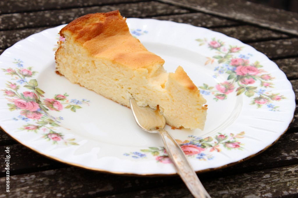 Käsekuchen ohne Boden - locker, cremig und einfach suessundselig