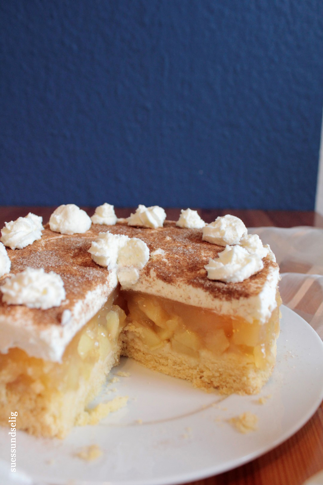 Gewonnen! Platz 1 für die suessundselige Apfel-Sahne-Torte mit Vanille ...