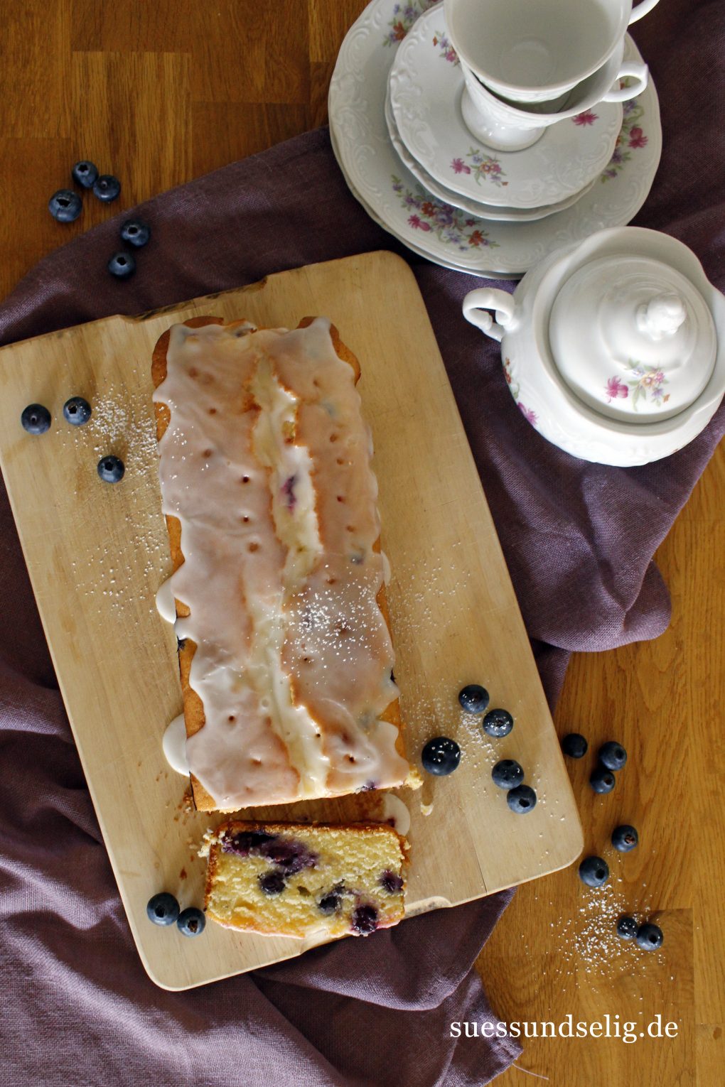 Blaubeerkuchen mit Joghurt - ein Sommerkuchen | suessundselig